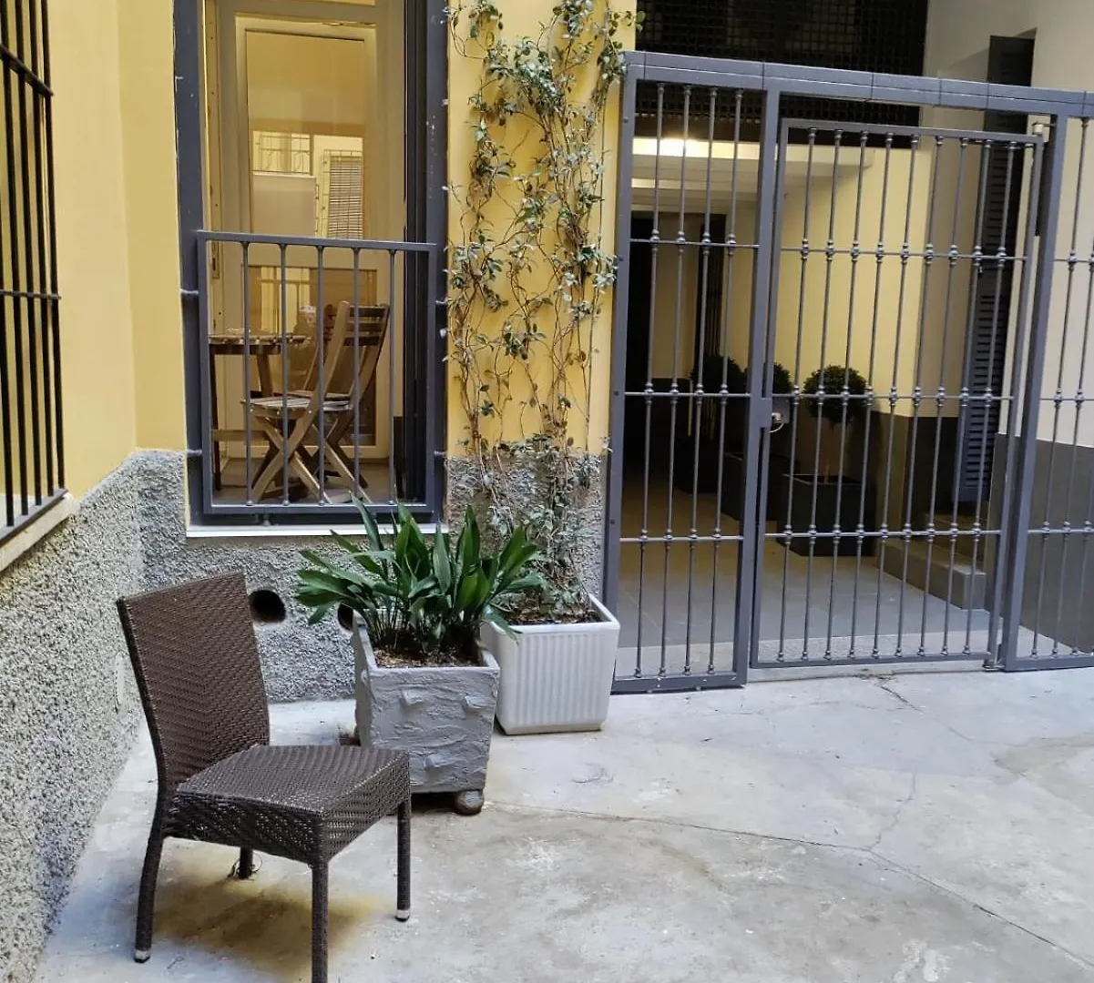Apartment Nice Home Milano Ticinese Italy