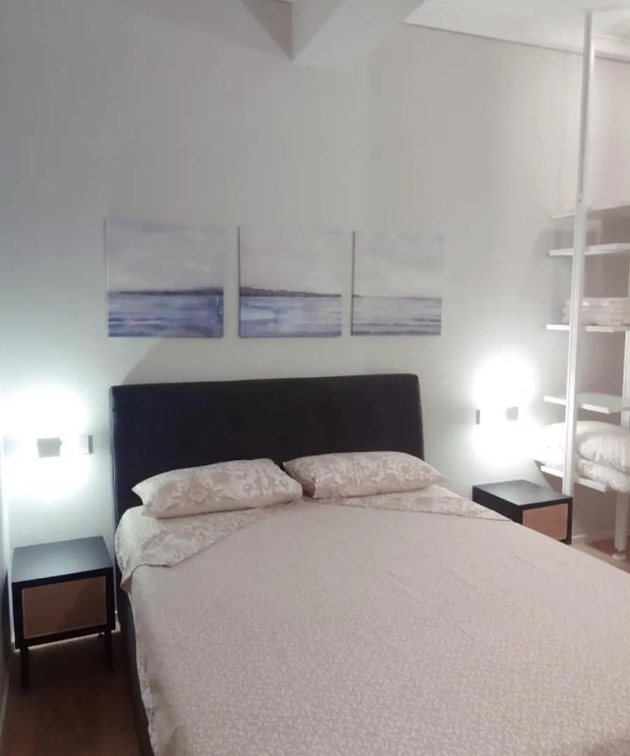 Apartment Nice Home Milano Ticinese Italy